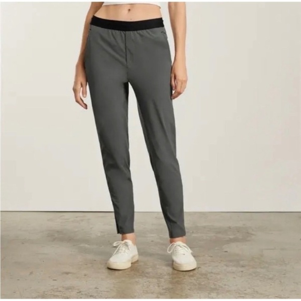 Everlane NWT The Everyone Pant Olive Green Size E3 Small Unisex Activewear